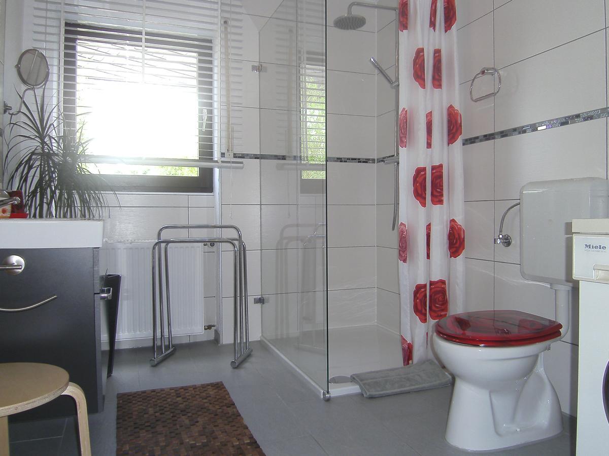 Ferienwohnung Rosentraum Oberotterbach 外观 照片