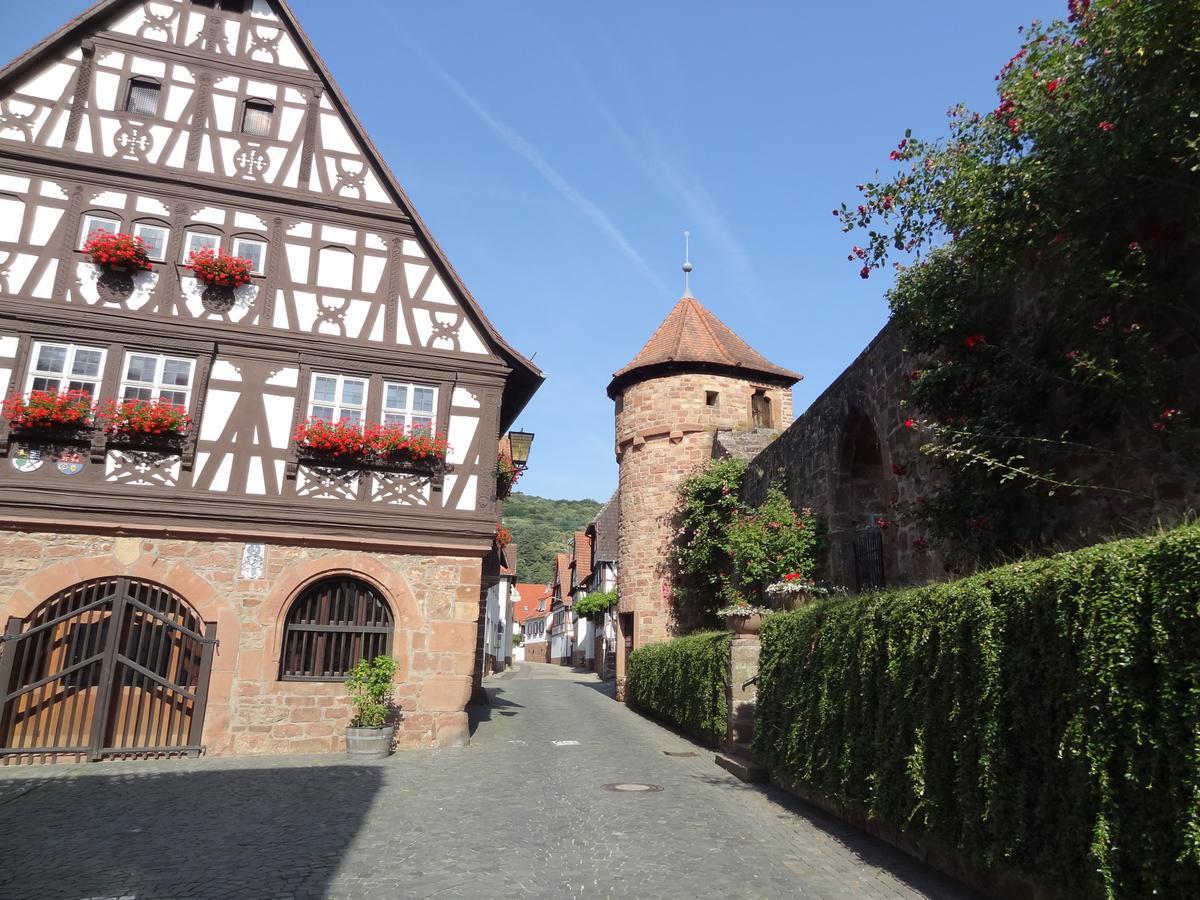 Ferienwohnung Rosentraum Oberotterbach 外观 照片
